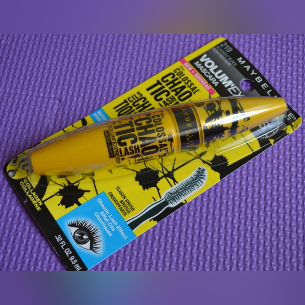 Maybelline New York Volum 'Express the Colossal Chaotic Lash Waterproof Mascara